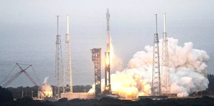 Ракета, пътуваща към МКС, за да достави модул