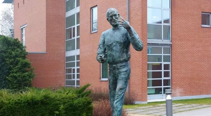 Статуя на Стив Джобс в Будапеща