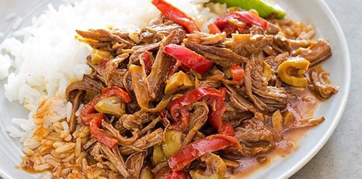 Ястието Ropa Vieja е основно ястие в Куба.