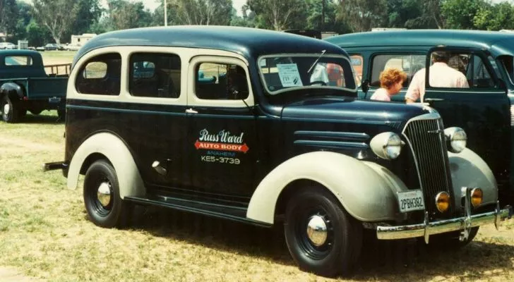 Chevrolet Suburban Carryall от 1937 г