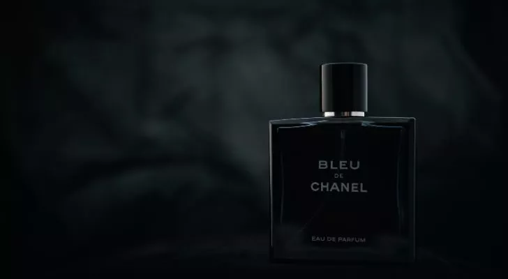 Бутилка парфюм Bleu de Chanel на Chanel