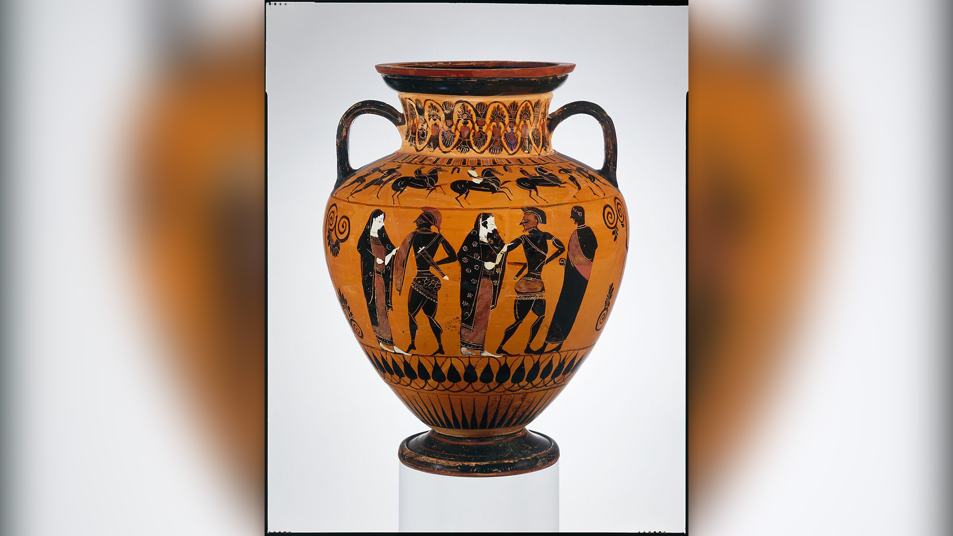 Теракотен съд от 540 г. пр.н.е., който показва древногръцкия цар Менелай, който си връща съпругата Елена след Троянската война.