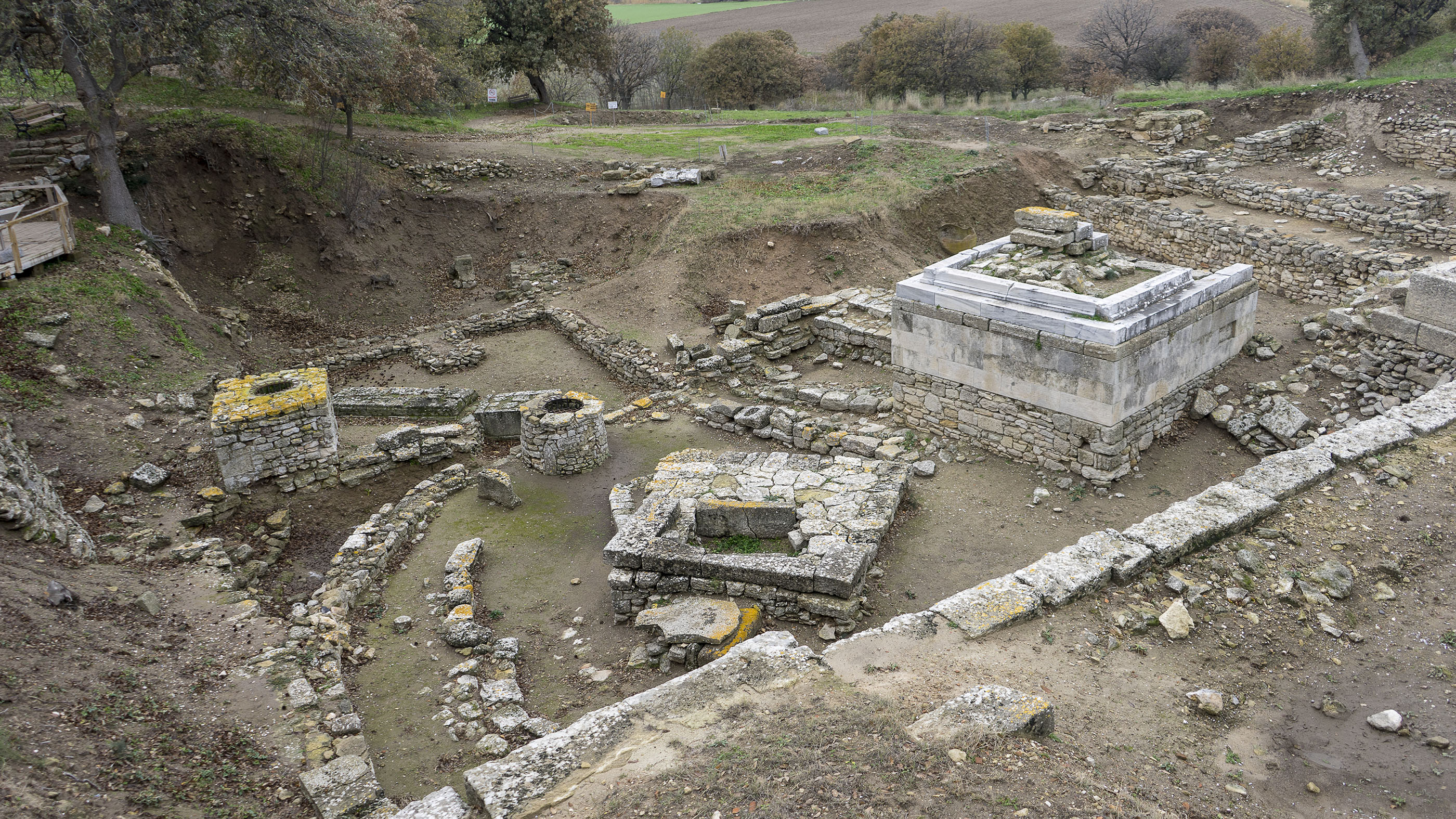 Тук са руините на древния легендарен град Троя в Чанаккале, Турция.