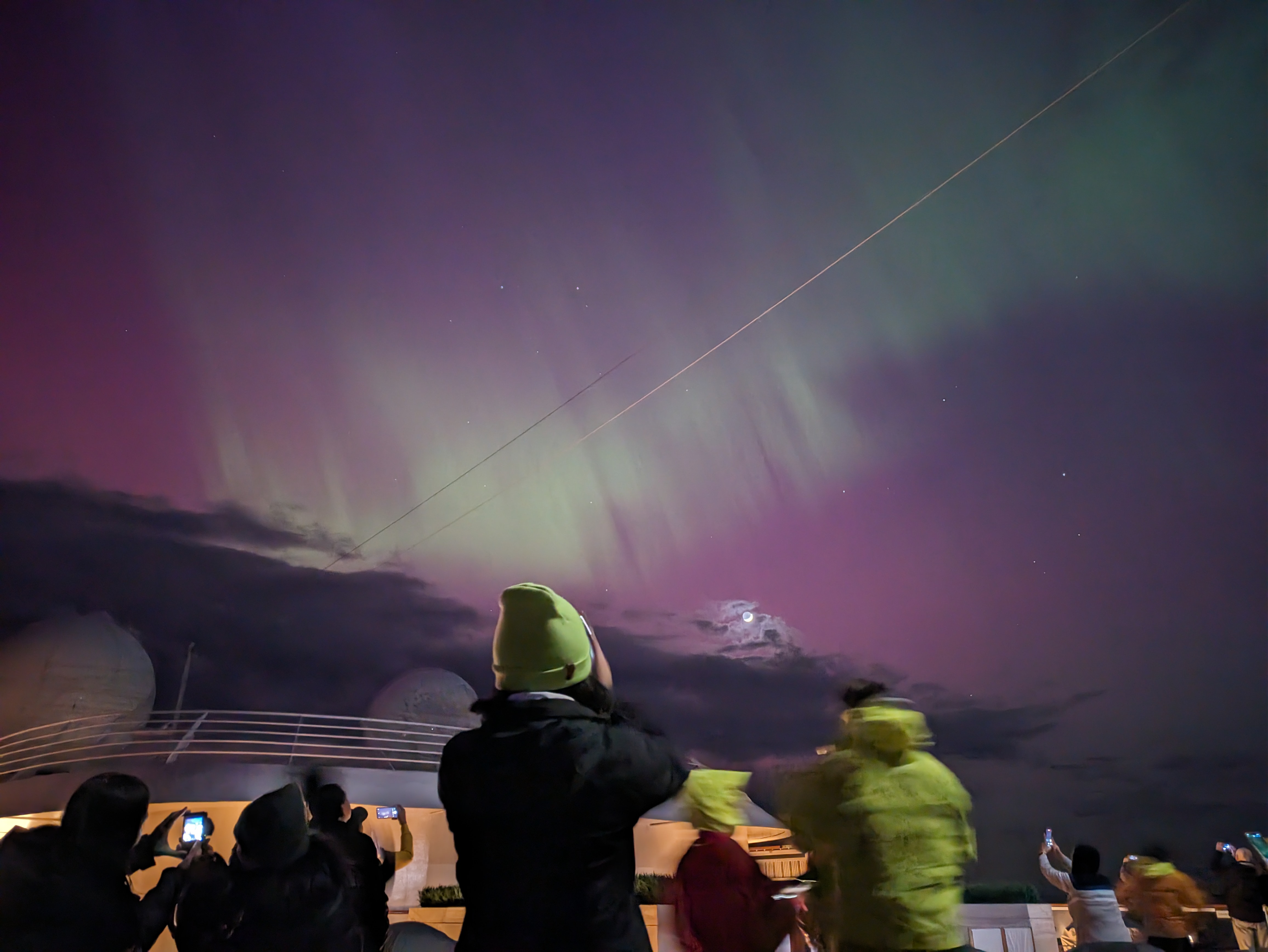 Северно сияние, наблюдавано от езерото Ери на круизния кораб Viking Octantis.